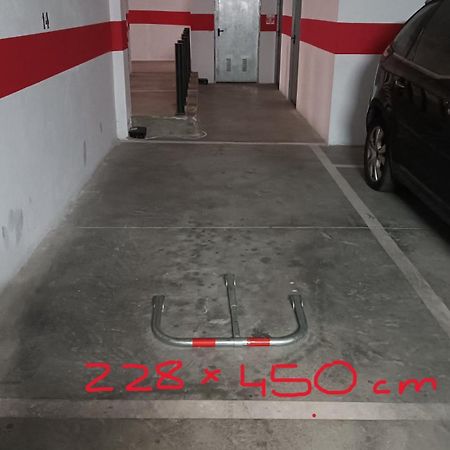 Sherryflat Paralejo 10 - Parking Jerez de la Frontera Exterior foto